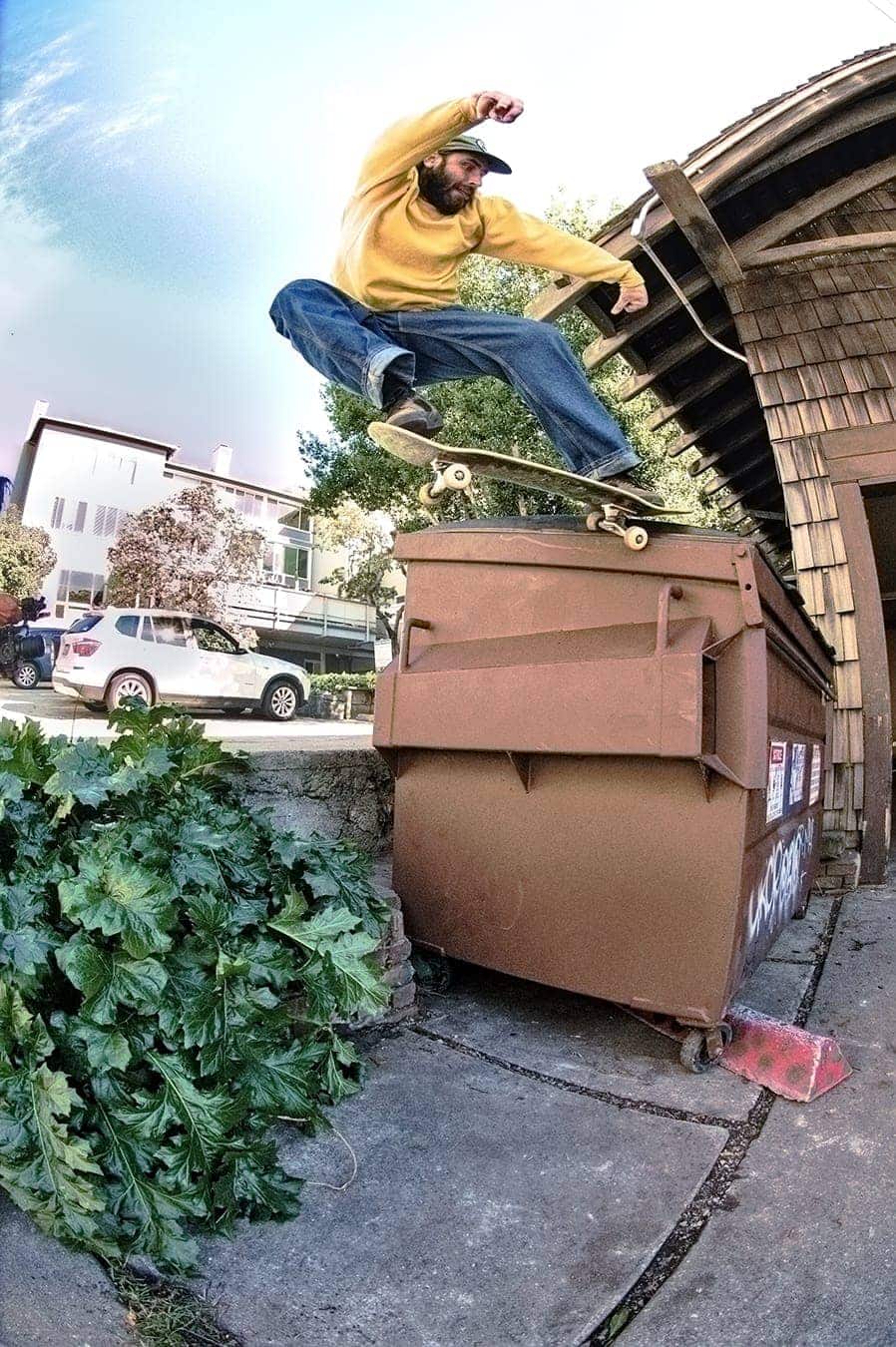 DJ Rosa - Bump to dumpster crook. Photo by Chris Morgan Creative.